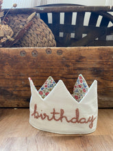 Load image into Gallery viewer, Custom Birthday crown