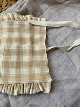 Load image into Gallery viewer, Needle minder book