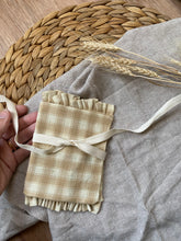 Load image into Gallery viewer, Needle minder book