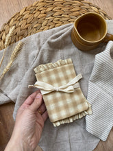 Load image into Gallery viewer, Needle minder book