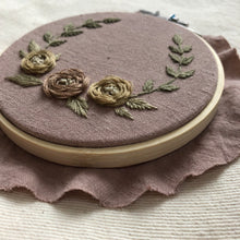 Load image into Gallery viewer, Custom 4” floral